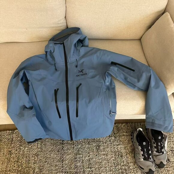 Men's Arc'teryx ALPHA SV Skiing Gliding Waterproof Jacket XL